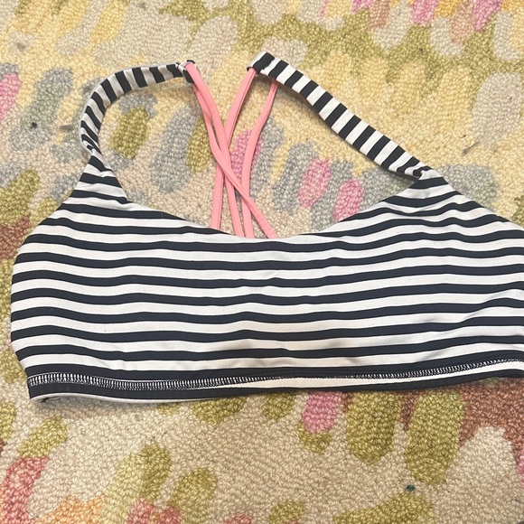 Lululemon Free To Be Bra - Picture 2 of 4